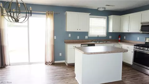 5337 Treeview Cir, Kent, OH 44240 photo 12