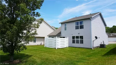 5337 Treeview Cir, Kent, OH 44240 photo 4