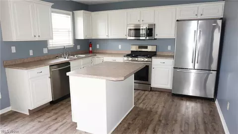5337 Treeview Cir, Kent, OH 44240 photo 11