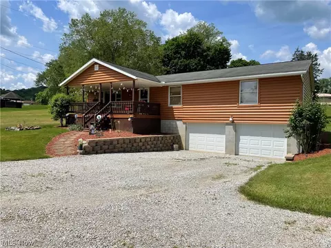510 Fourth Street Ext, Bergholz, OH 43908