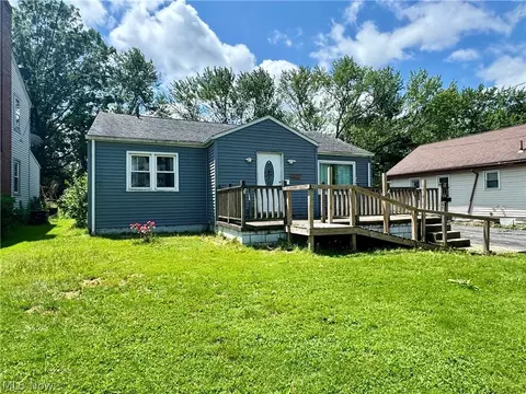 233 Melrose Ave, Youngstown, OH 44512