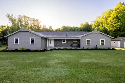 16825 Cowley Rd, Grafton, OH 44044