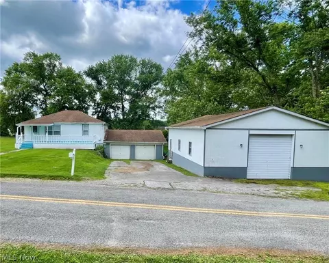 46183 Wyoming, East Liverpool, OH 43920