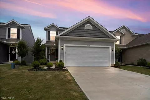 29117 Pembrooke Blvd, Olmsted Twp, OH 44138