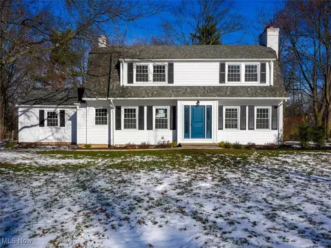 4891 Countryside Rd, Cleveland, OH 44124