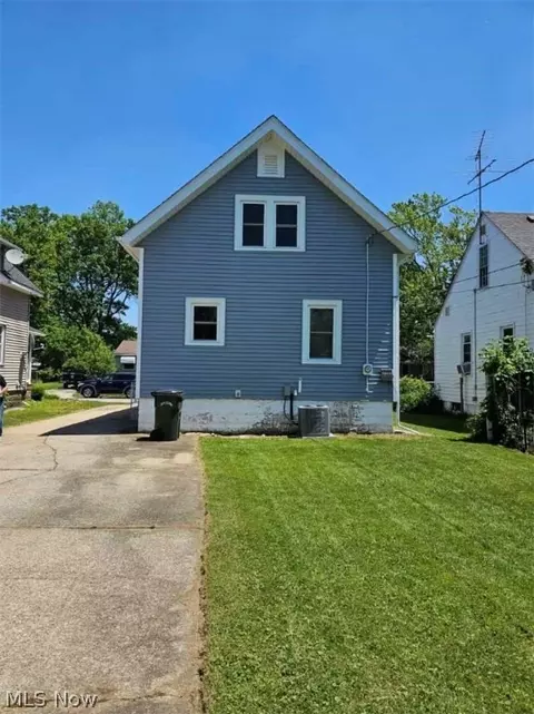 Other - 227 Warren Ave, Elyria, OH 44035 photo 3 of 8