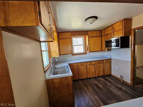 Kitchen - 227 Warren Ave, Elyria, OH 44035 photo 1 of 1