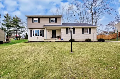 6695 Groton St NW, Canton, OH 44708