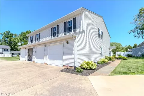 8078 Independence Dr #29-B, Mentor, OH 44060