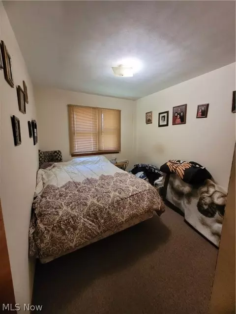 Bedroom - 1192 Bell Ave, Elyria, OH 44035 photo 2 of 3
