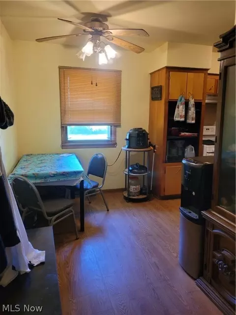 Entry Way - 1192 Bell Ave, Elyria, OH 44035 photo 1 of 3