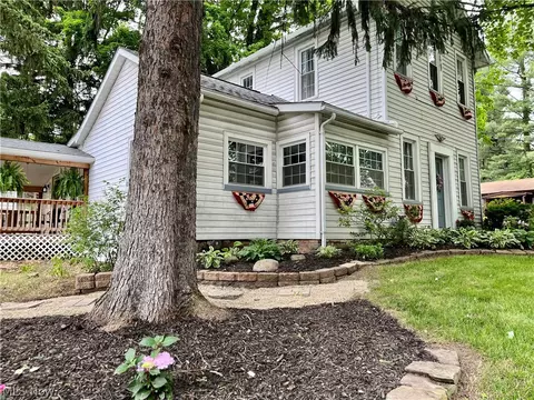3760 Logan Way, Liberty, OH 44505