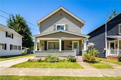 539 Blair St, Conneaut, OH 44030