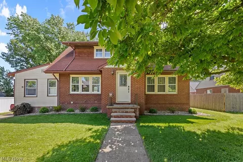 2234 Ridgewood Ave, Alliance, OH 44601