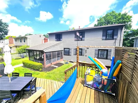 341 Georgia Ave, Elyria, OH 44035 photo 2