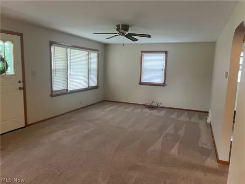 Living - 263 Tolbert St, Wadsworth, OH 44281 photo 1 of 1