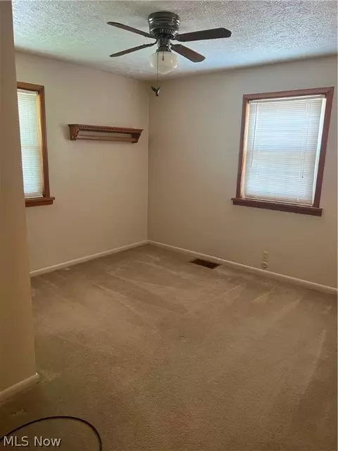 Bedroom - 263 Tolbert St, Wadsworth, OH 44281 photo 2 of 2