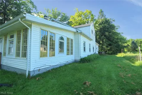4113 Burgett Rd, Canfield, OH 44406 photo 2