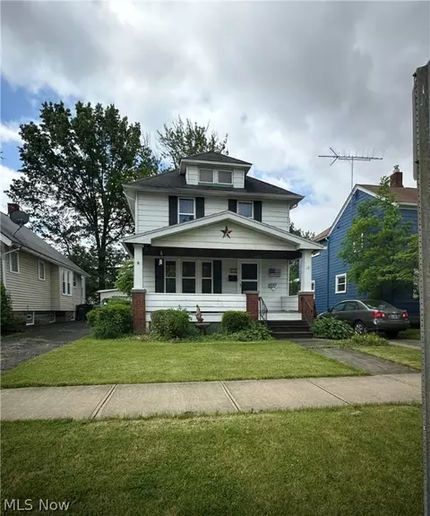 135 Hamilton St, Elyria, OH 44035