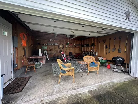 135 Hamilton St, Elyria, OH 44035 photo 12