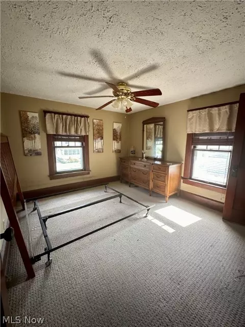 135 Hamilton St, Elyria, OH 44035 photo 6