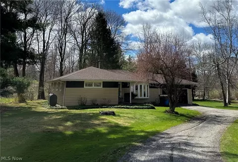 8493 Silver Creek Dr, Novelty, OH 44072