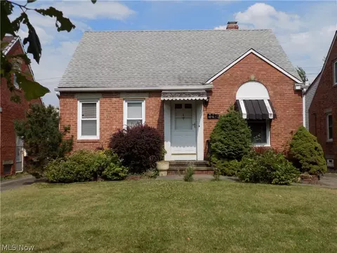 4471 W 57th St, Cleveland, OH 44144