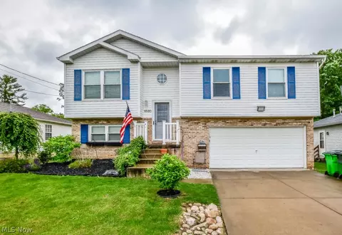 1830 Greentree Pl SE, Massillon, OH 44646
