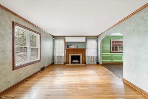 Living - 217 Montrose Ave NW, Canton, OH 44708 photo 1 of 3