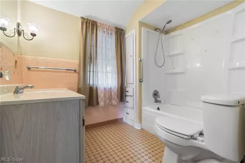 Bath - 217 Montrose Ave NW, Canton, OH 44708 photo 2 of 2