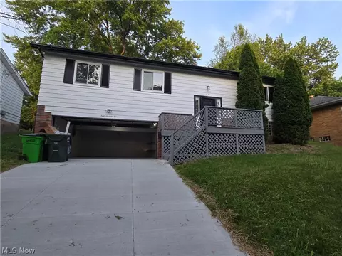 5071 E 86th St, Garfield Heights, OH 44125
