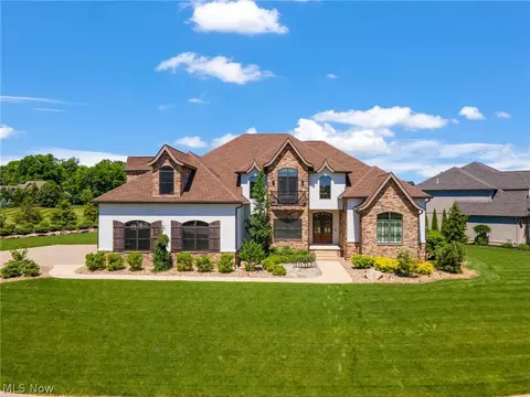 7124 Paddington Rowe, Canfield, OH 44406