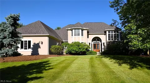 3310 Old Brainard Rd, Pepper Pike, OH 44124