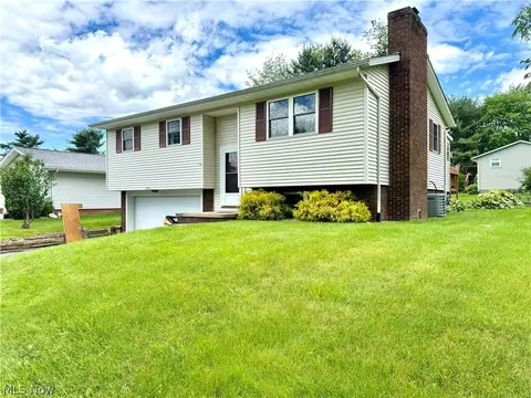 903 Marilyn Dr, Wooster, OH 44691
