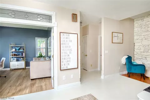 Entry Way - 225 Colonial Dr, Canfield, OH 44406 photo 1 of 2