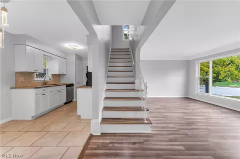 Entry Way - 21 Jackson Blvd, Bedford, OH 44146 photo 1 of 2