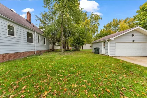 Exterior - 21 Jackson Blvd, Bedford, OH 44146 photo 3 of 3
