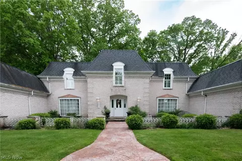 121 Sycamore Dr, Norwalk, OH 44857