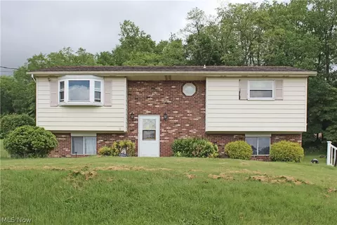 633 Carothers Rd, Weirton, WV 26062
