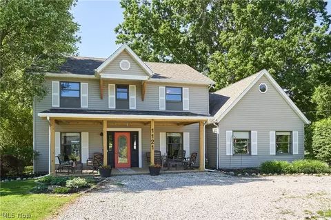1121 Novak Rd, Grafton, OH 44044