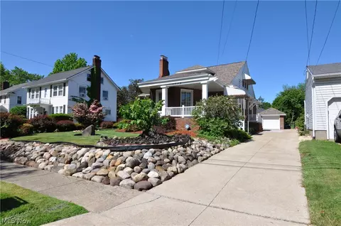 2038 10th St, Cuyahoga Falls, OH 44221