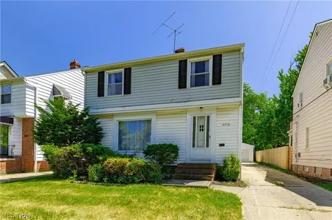 3712 Monticello Blvd, Cleveland Heights, OH 44121