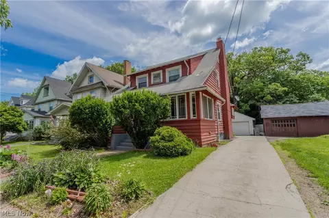 1217 Florencedale Ave, Youngstown, OH 44505