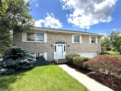 133 Skyview Dr, Wintersville, OH 43953
