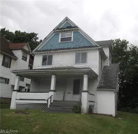3144 Pine Hollow Dr, Youngstown, OH 44502