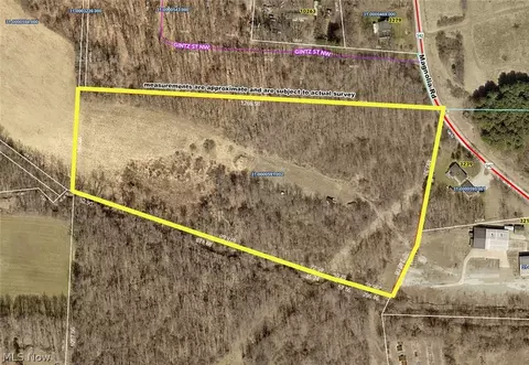 Magnolia Road Nw, Magnolia, OH 44643