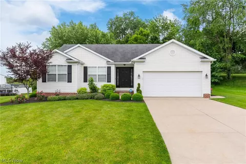 6446 Candlestick Ave NE, Canton, OH 44721