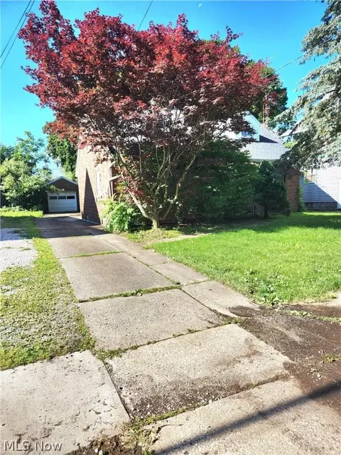 510 Washington Ave, Louisville, OH 44641