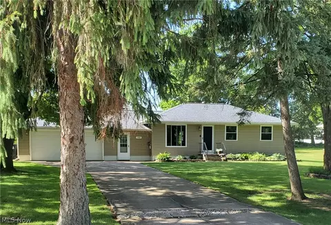 3482 James Blvd, Brunswick, OH 44212