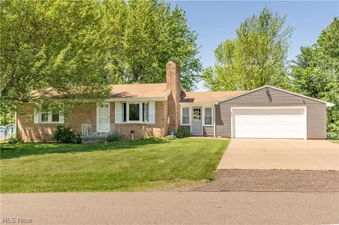 835 Lillian St SW, Canton, OH 44706